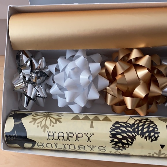 🗽 1NIB Wrapping Paper - Picture 4 of 6